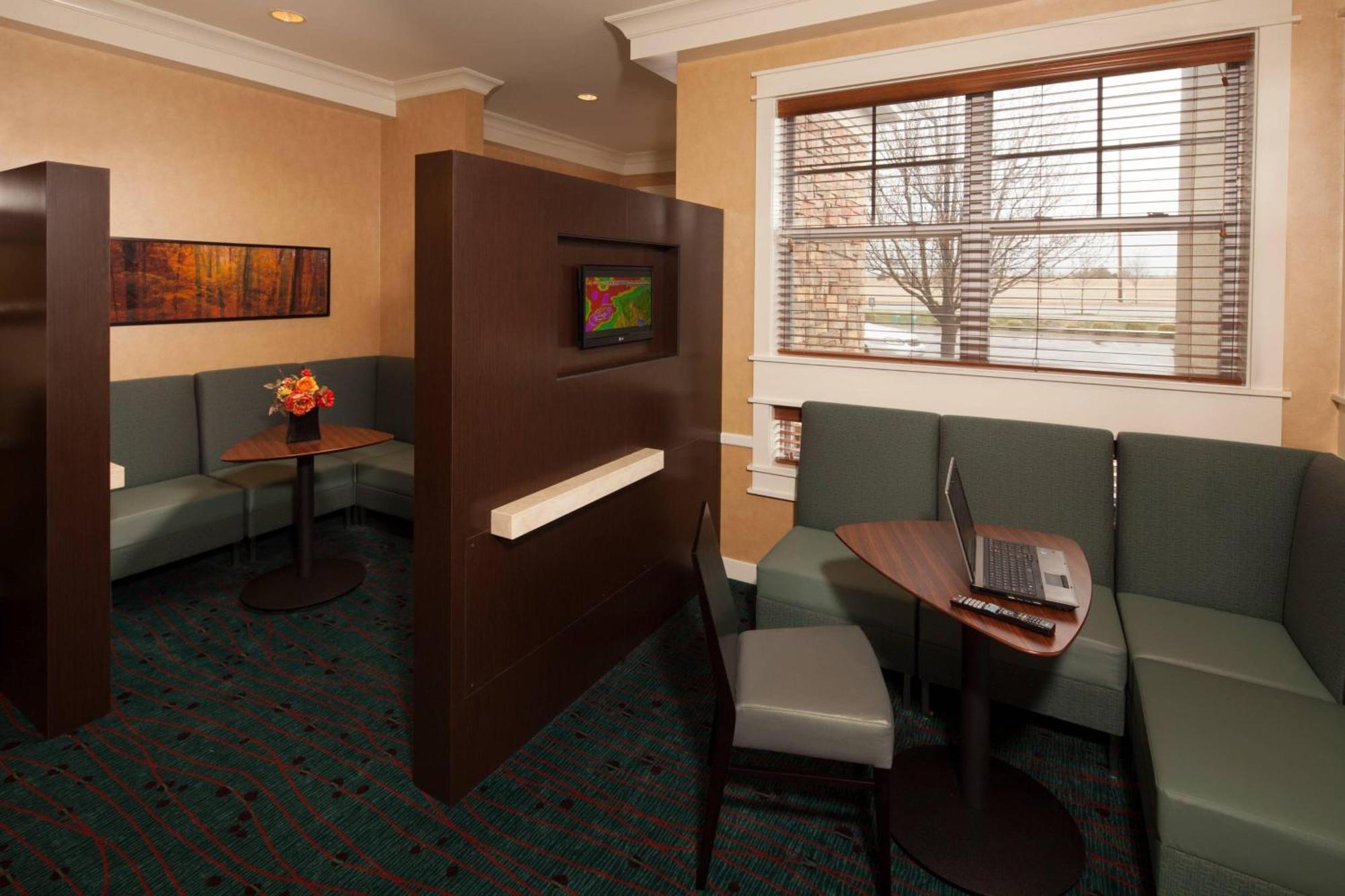 Residence Inn By Marriott Wichita East At Plazzio Exteriér fotografie