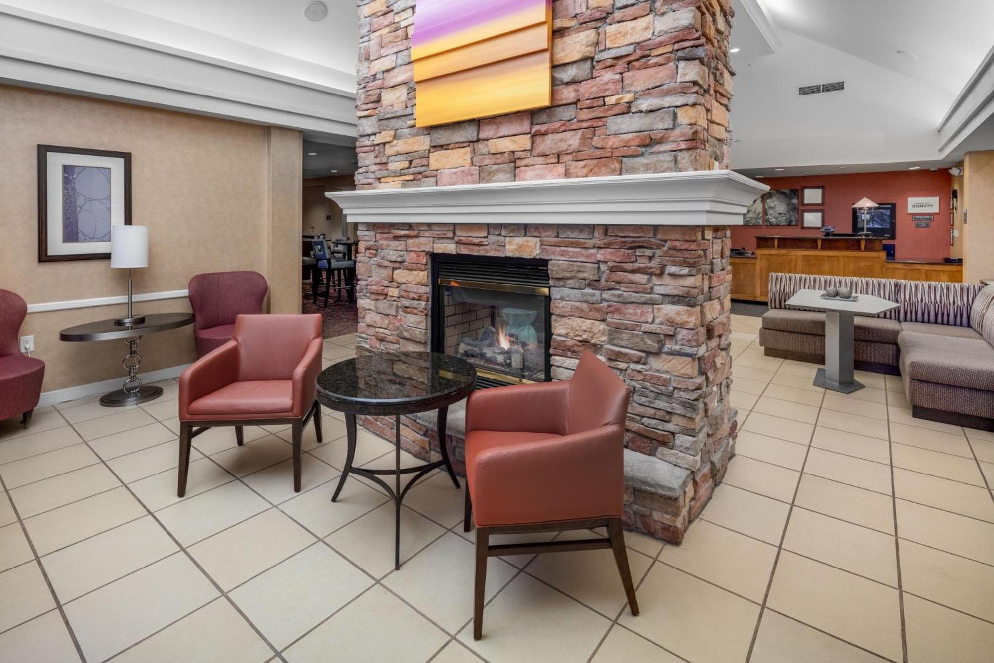 Residence Inn By Marriott Wichita East At Plazzio Exteriér fotografie